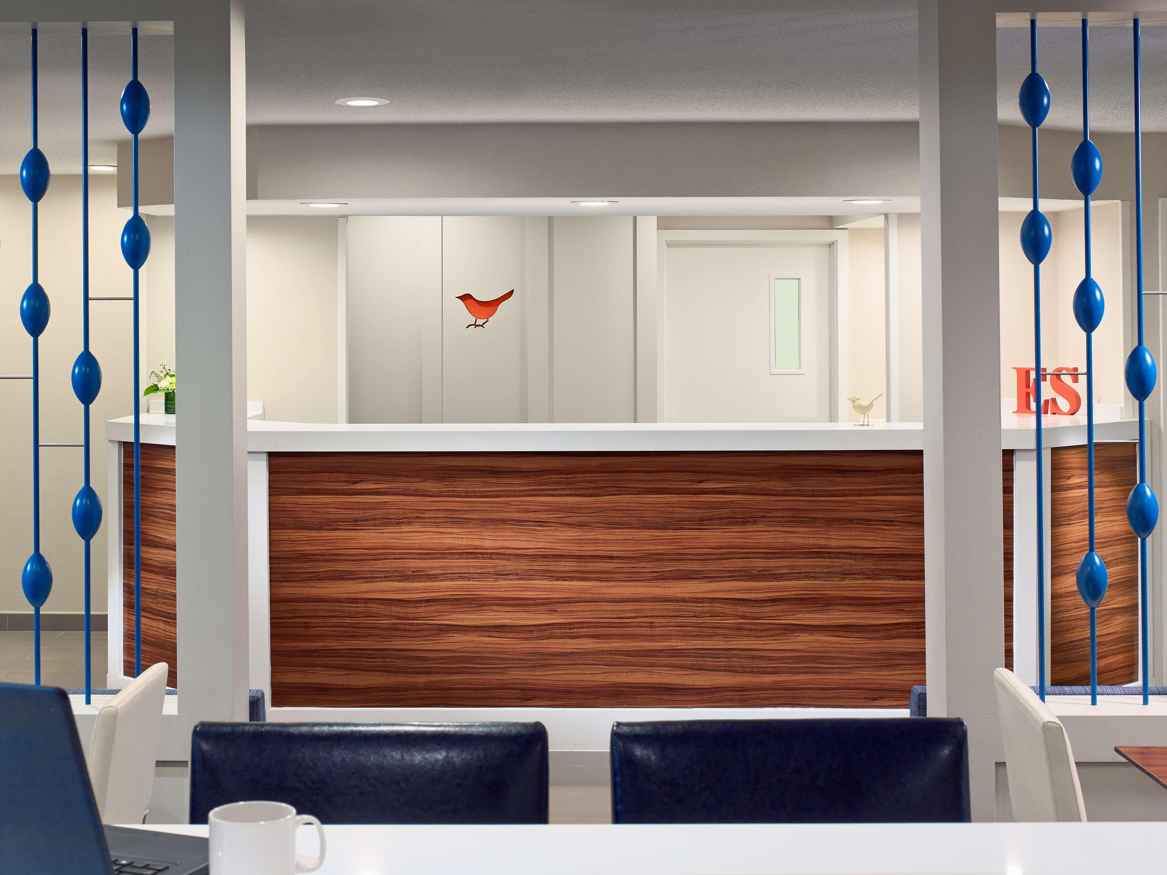 Sonesta Simply Suites Memphis East Poplar Pike Экстерьер фото