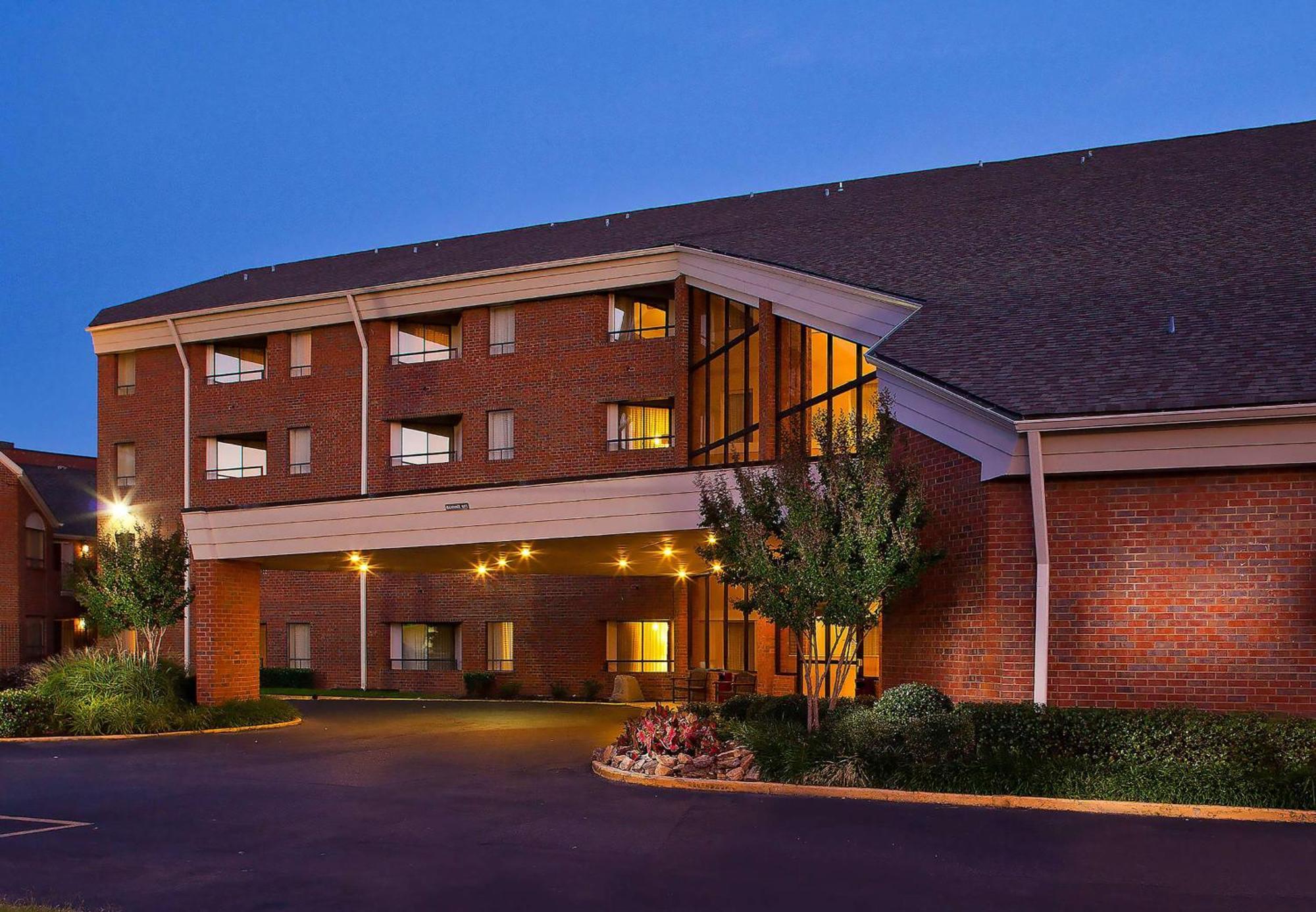 Sonesta Simply Suites Memphis East Poplar Pike Экстерьер фото