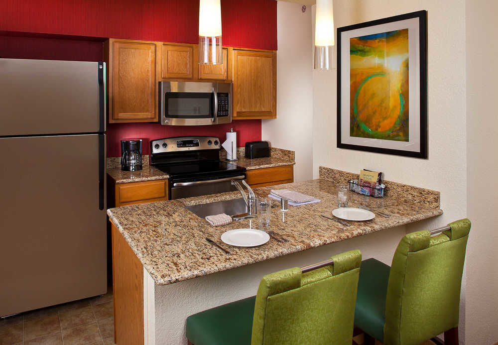 Sonesta Simply Suites Memphis East Poplar Pike Экстерьер фото