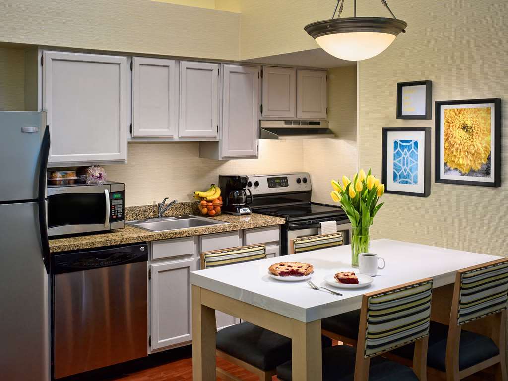 Sonesta Simply Suites Memphis East Poplar Pike Номер фото
